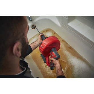 Акумуляторна прочисна машина MILWAUKEE M12 BDC8-202C (трос, внутрішній барабан,2 акумул. Х 2Аг, ємність для зберігання)