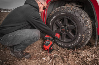 Акумуляторний повітряний насос MILWAUKEE M12 Bl-O