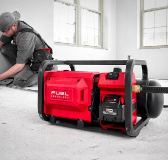 Акумуляторний повітряний компресор MILWAUKEE, M18 FAC-0