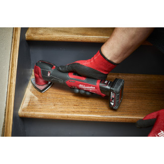 Акумуляторний компактний багатофункціональний інструмент (реноватор) MILWAUKEE M12 FUEL FMT-422X, (+ заряд.пристрій, 2 акум., Кл