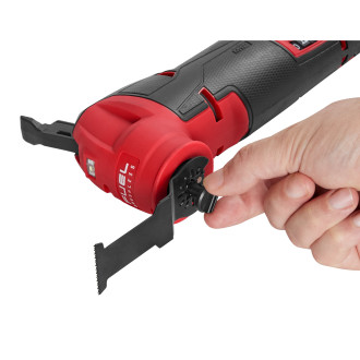Акумуляторний компактний багатофункціональний інструмент (реноватор) MILWAUKEE M12 FUEL FMT-422X, (+ заряд.пристрій, 2 акум., Кл