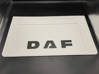 Бризковик на двосхиле колесо з об'ємним малюнком "DAF" Білий (360X640) GURBUZ PLASTIK