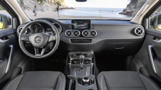 Захисне скло Pixsel на монітор MERCEDES BENZ X-CLASS - 6.9“ 2017 -