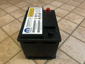 Акумулятор автомобільний MOPAR Chrysler 12В 60Ah / 600A (EN), EFB (R+)